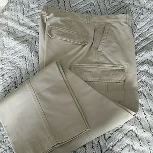 Men's khaki cargo pants